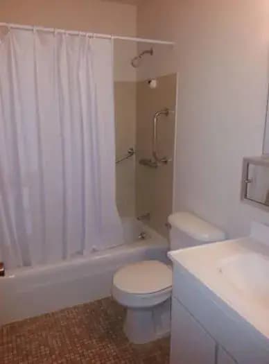 undefined apartments for rent - image - greenfield-bathroom37836-1920w.webp