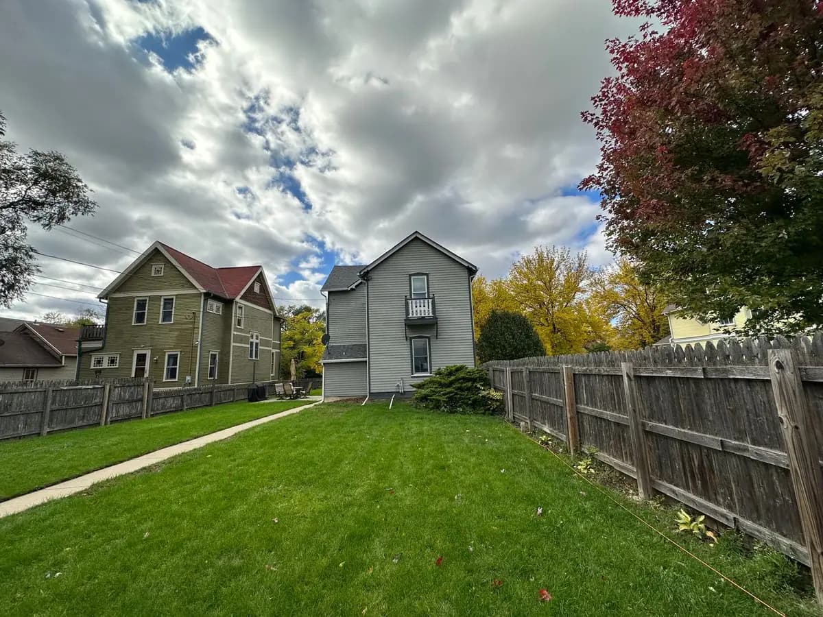 undefined apartments for rent - image - large.jpg