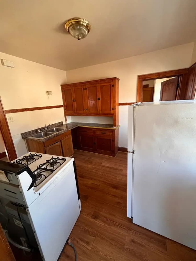 undefined apartments for rent - image - large (4).jpg