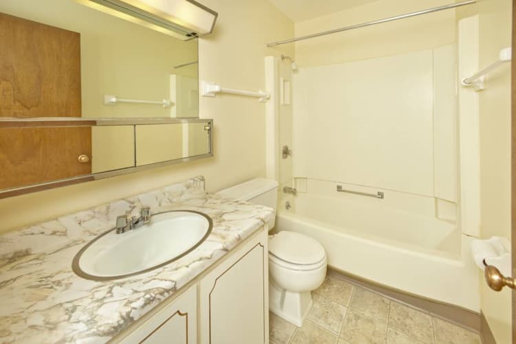 undefined apartments for rent - image - 00g0g_4is3QVUywA2_0l40e3_1200x900.jpg