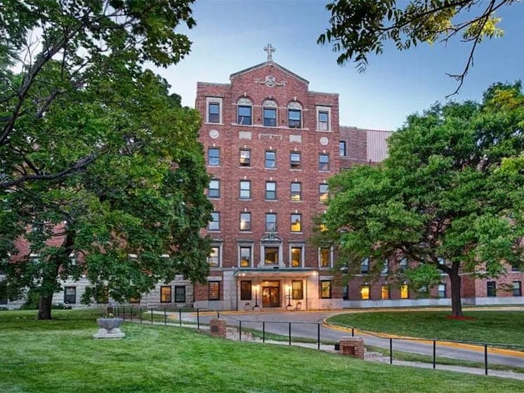 undefined apartments for rent - image - outside kil.jpg